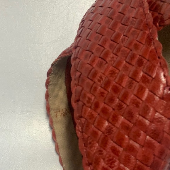 Vaneli red sandals, size 7 1/2 N - Picture 3 of 3